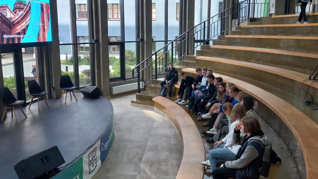 WhatsApp Image 2023-10-03 at 10.46.54 (2).jpeg